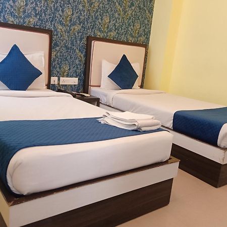 Hotel Janki International Sigra 2 Km From Kashi Vishwanath Temple Waranasi Zewnętrze zdjęcie