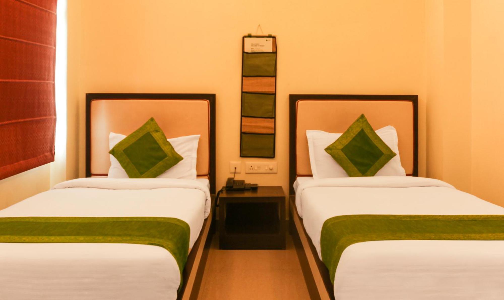 Hotel Janki International Sigra 2 Km From Kashi Vishwanath Temple Waranasi Zewnętrze zdjęcie