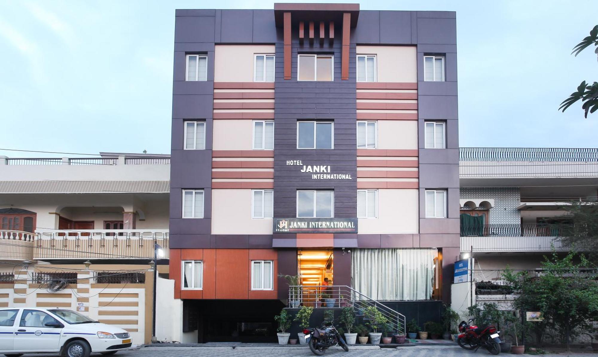 Hotel Janki International Sigra 2 Km From Kashi Vishwanath Temple Waranasi Zewnętrze zdjęcie